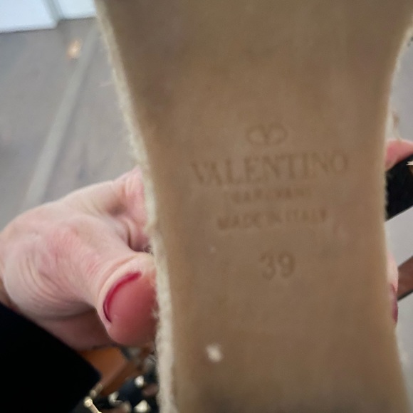 Valentino Rockstud Espadrilles Black - Picture 6 of 7